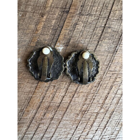 Vintage Turquoise & Red Flower Clip-On Earrings Boho Southwestern Style - Picture 4 of 5